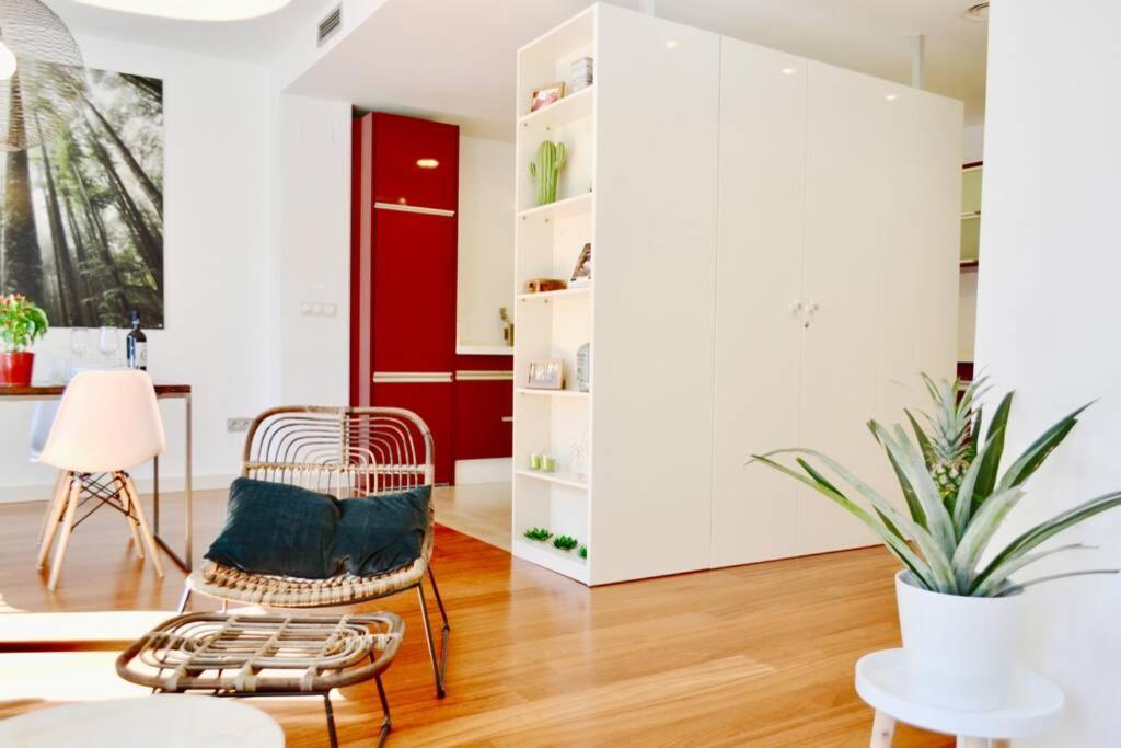 Hola Valencia - Holiday Apartments Экстерьер фото